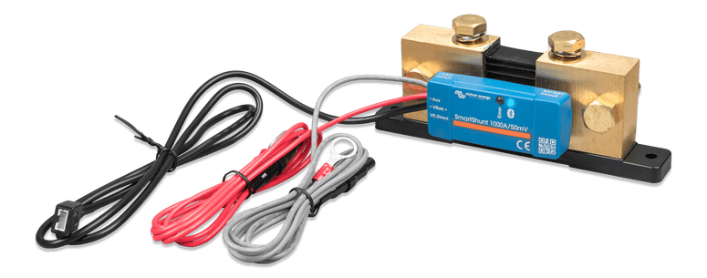 Isometric view of Victron 1000A SmartShunt including measurement and communication cables
