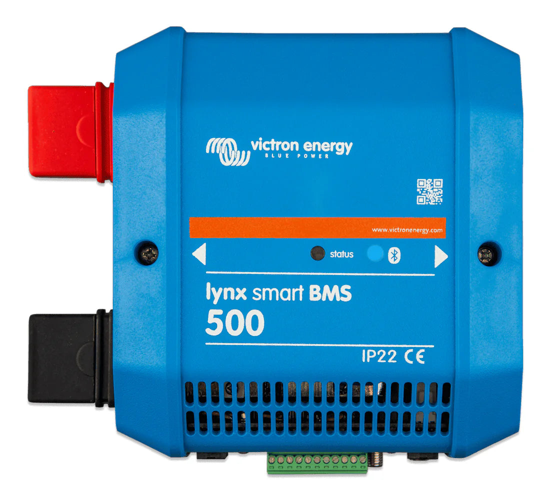 Front view of the blue Victron Lynx Smart BMS 500 with integrated status LEDs and IP22 rating